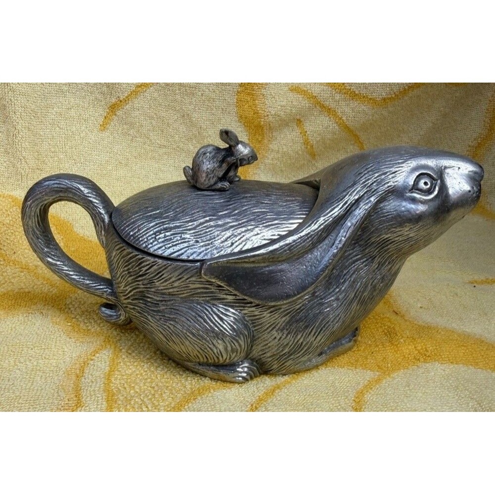 Vintage Arthur Court 1986 bunny Rabbit Lidded Gravy Boat / Creamer